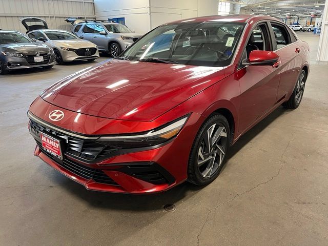 Used 2024 Hyundai Elantra Limited FWD image 7
