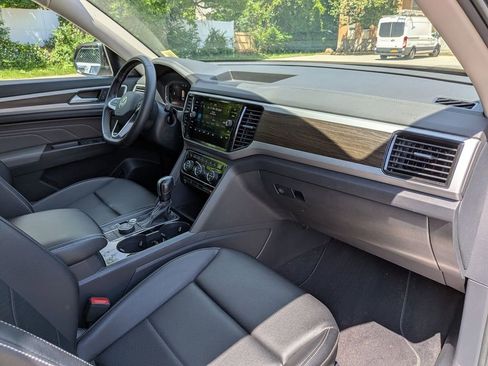 Used 2023 Volkswagen Atlas SE AWD/4WD image 29