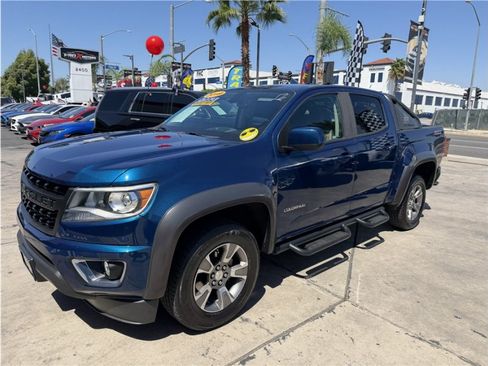 Used 2019 Chevrolet Colorado Z71 AWD/4WD image 3