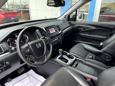Used 2019 Honda Ridgeline RTL image 12
