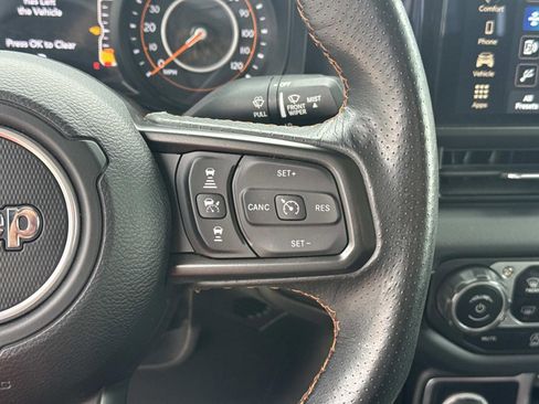 Used 2024 Jeep Gladiator Mojave w/ Convenience Group AWD/4WD image 22