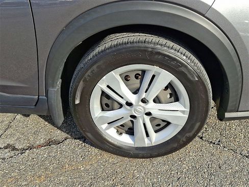 Certified 2023 Nissan Kicks S image 9