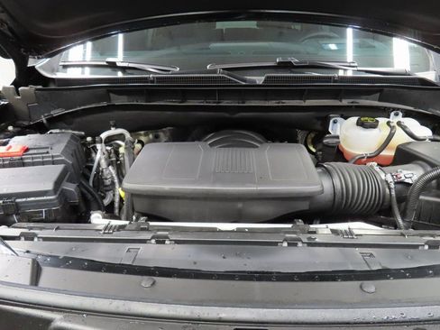 Used 2025 GMC Yukon XL AT4 w/ AT4 Premium Package image 28