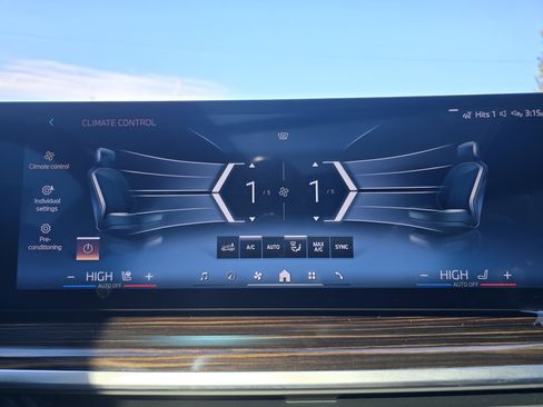 Used 2026 BMW X7 xDrive40i image 36