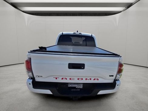 Used 2021 Toyota Tacoma TRD Sport w/ Technology Package AWD/4WD image 4