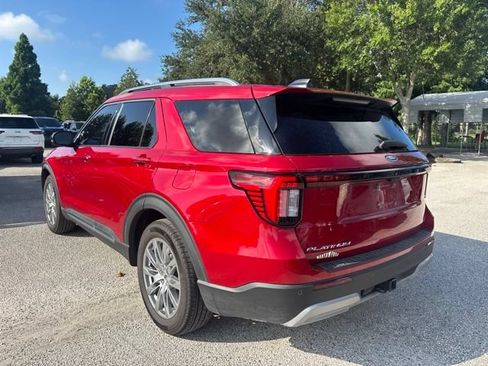 Used 2026 Ford Explorer Platinum RWD image 7