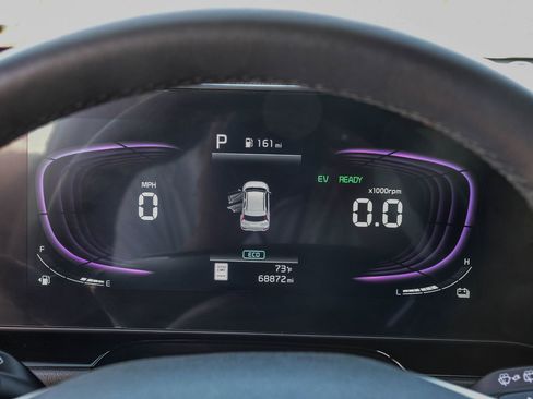 Used 2023 Kia Niro EX Touring image 30