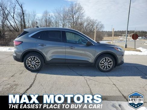 Certified 2022 Ford Escape SE image 3