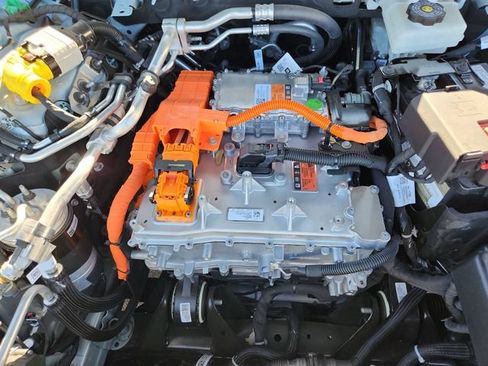 New 2025 Cadillac Lyriq Sport AWD/4WD image 25
