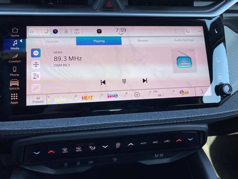 New 2026 Jeep Cherokee Laredo AWD/4WD image 10