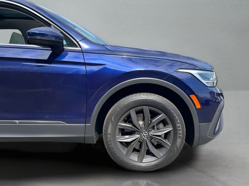 Used 2023 Volkswagen Tiguan SE AWD/4WD image 26