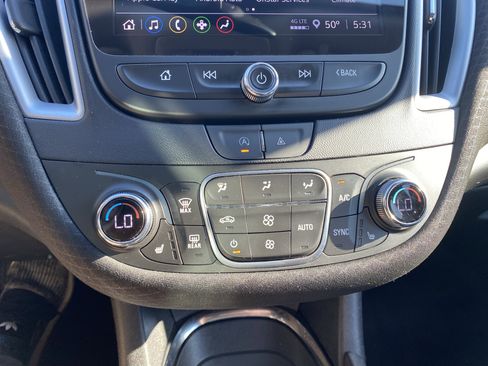 Used 2024 Chevrolet Malibu LT image 14