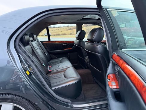 Used 2005 Lexus LS 430 image 34