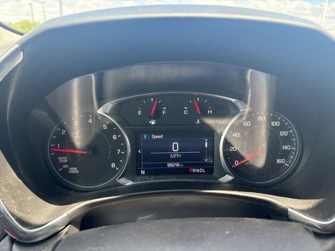 Used 2019 Chevrolet Equinox LT AWD/4WD image 17