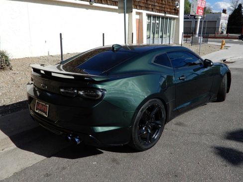 Used 2020 Chevrolet Camaro SS RWD image 5
