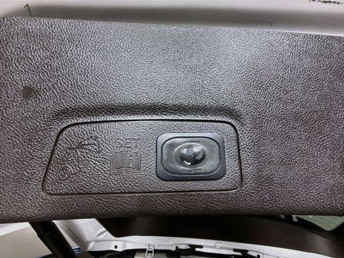 Used 2017 Lincoln MKC Select w/ Select Plus Package FWD image 41