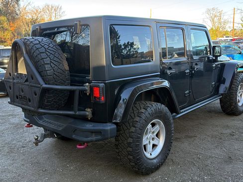Used 2014 Jeep Wrangler Unlimited Rubicon image 11