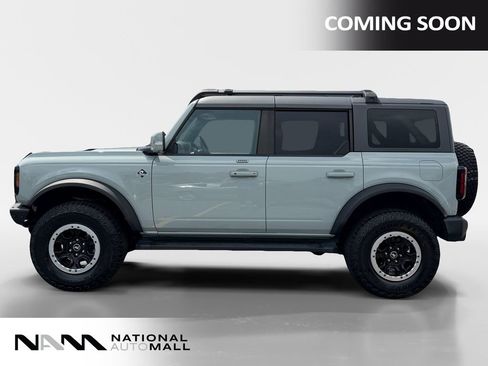 Used 2022 Ford Bronco Outer Banks w/ Sasquatch Package AWD/4WD image 2