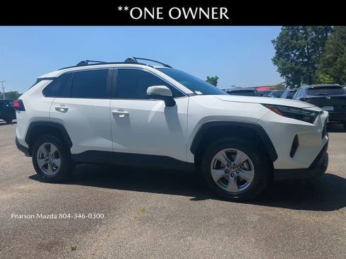 Used 2025 Toyota RAV4 XLE FWD image 1