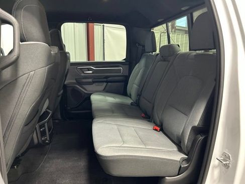 Used 2022 RAM 1500 Big Horn AWD/4WD image 16