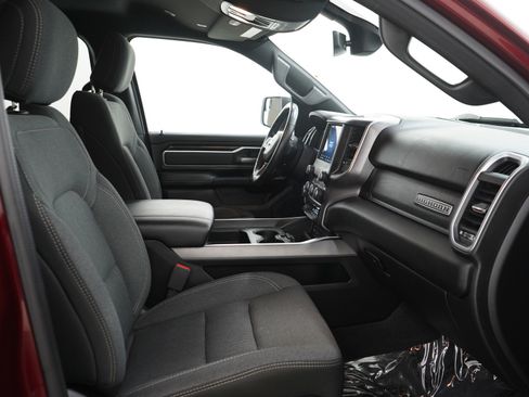 Used 2019 RAM 1500 Big Horn AWD/4WD image 11