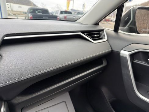 Used 2023 Toyota RAV4 XLE Premium image 25