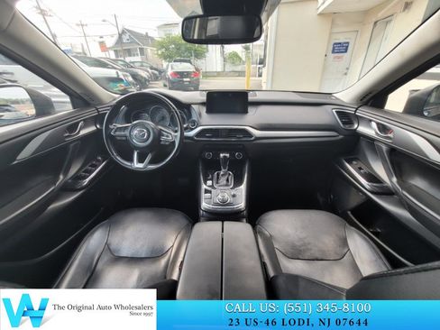 Used 2018 MAZDA CX-9 Touring w/ Touring Premium Package AWD/4WD image 9