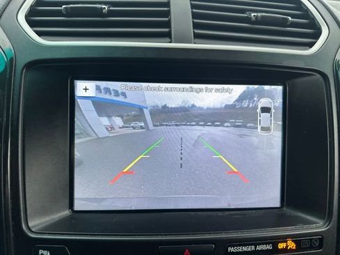 Used 2017 Ford Explorer XLT w/ Equipment Group 202A image 16