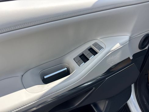 New 2026 Lincoln Navigator Premiere AWD/4WD image 12