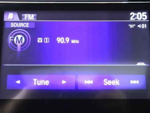 Used 2015 Honda Fit EX image 17