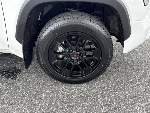 Used 2024 Toyota Tundra SR5 w/ SR5 Premium Package AWD/4WD image 13