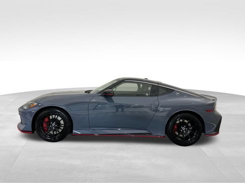 Used 2024 Nissan Z NISMO w/ Floor Mat Package RWD image 2