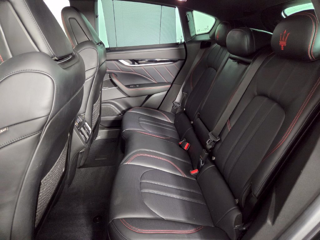 Used 2024 Maserati Levante GT Ultima AWD/4WD image 22