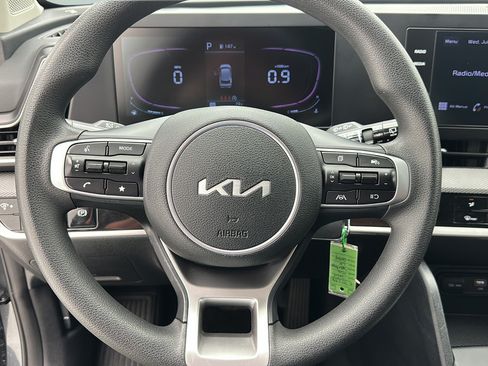 Used 2024 Kia Sportage LX FWD image 15