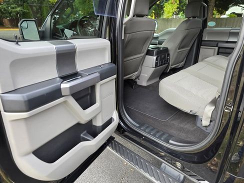 Used 2019 Ford F150 XLT w/ Equipment Group 302A Luxury image 18