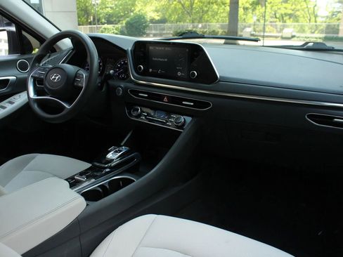 Used 2021 Hyundai Sonata SEL FWD image 25