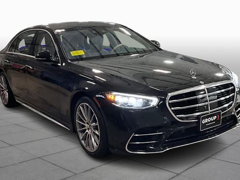 Used 2022 Mercedes-Benz S 580 4MATIC Sedan image 3