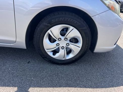 Used 2014 Honda Civic LX image 29