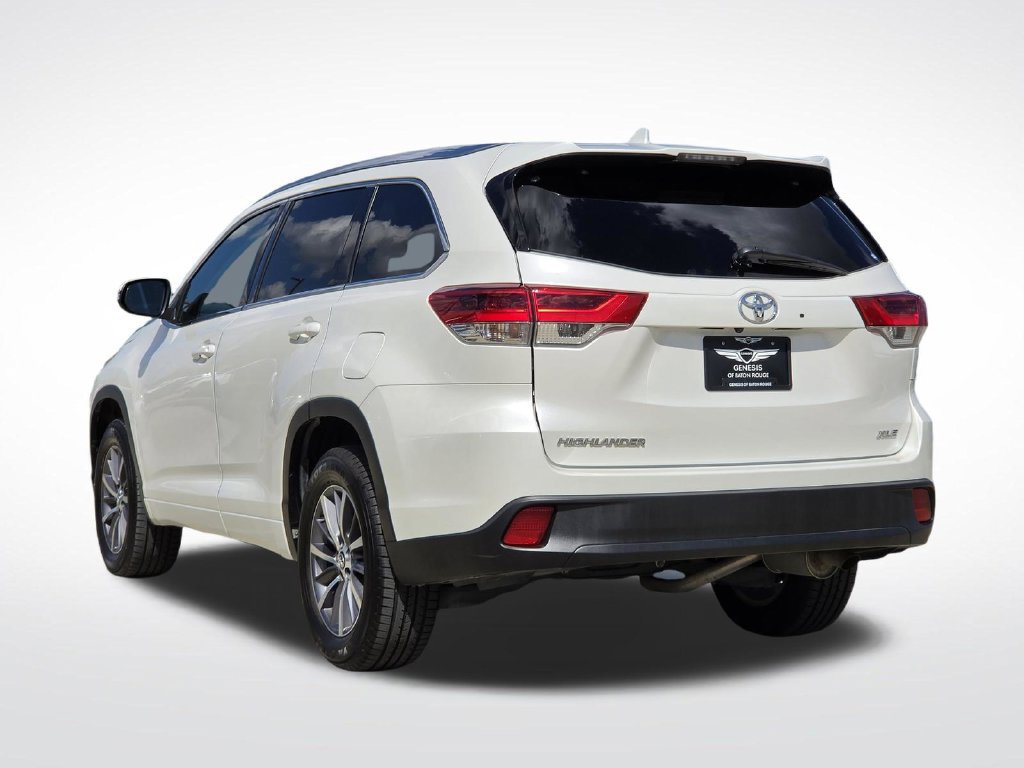 Used 2018 Toyota Highlander XLE FWD image 8