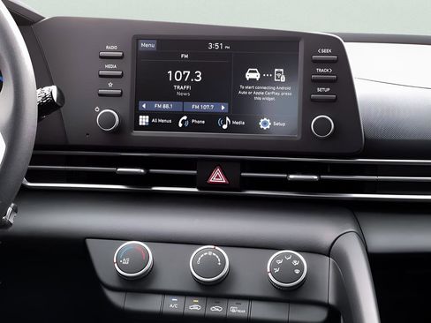 Used 2026 Hyundai Elantra SE w/ Cargo Package image 18