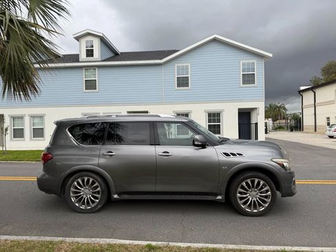 Used 2015 INFINITI QX80 Luxe w/ 22" Wheel Package image 4