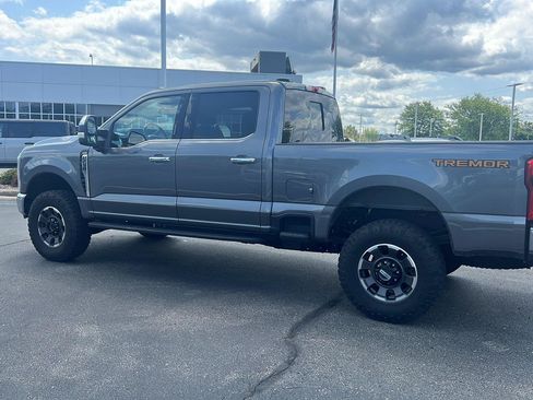 Used 2024 Ford F250 Lariat w/ Tremor Off-Road Package AWD/4WD image 11