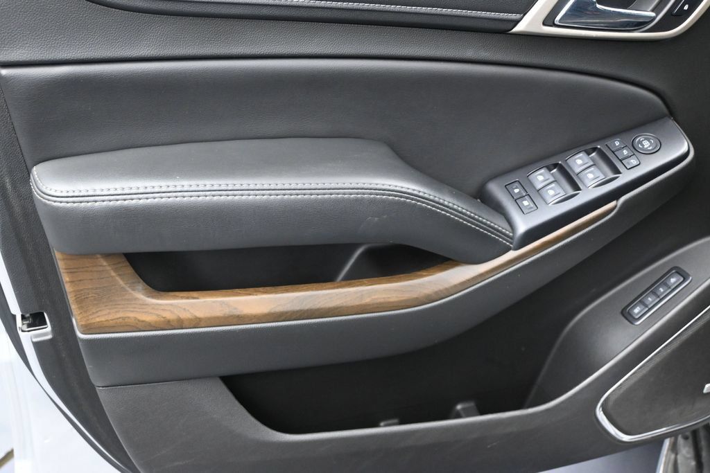 Used 2018 GMC Yukon Denali RWD image 11