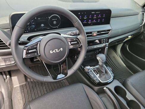 New 2026 Kia Seltos EX image 2