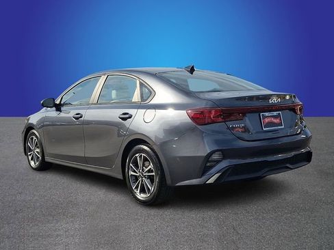 Used 2023 Kia Forte LXS image 6