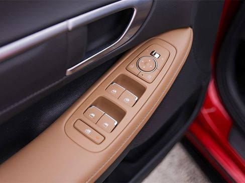 Used 2020 Hyundai Sonata Limited image 25