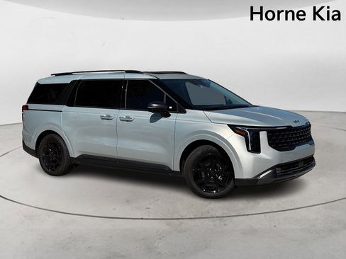 New 2026 Kia Carnival SX w/ SX Dark Edition Package image 2