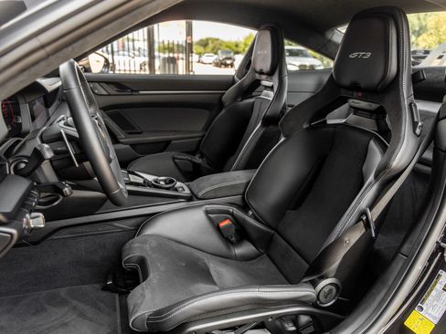 Certified 2026 Porsche 911 GT3 w/ Chrono Package RWD image 5