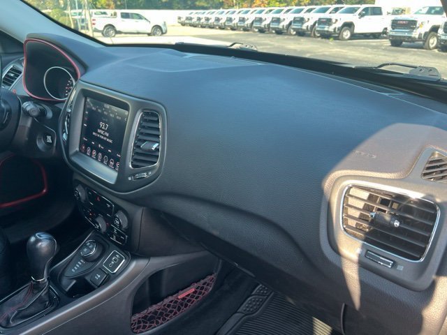 Used 2020 Jeep Compass Trailhawk AWD/4WD image 19