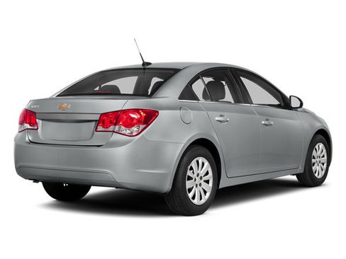 Used 2014 Chevrolet Cruze LT w/ Technology Package FWD image 5